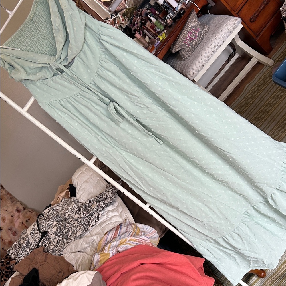 SHEIN Light Green Maxi Dress